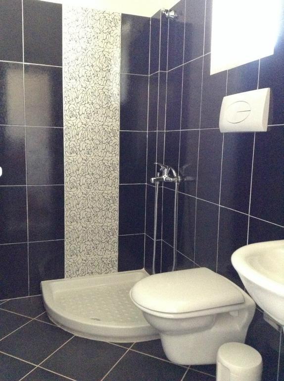 Guest House Plazhi Дхерми Номер фото